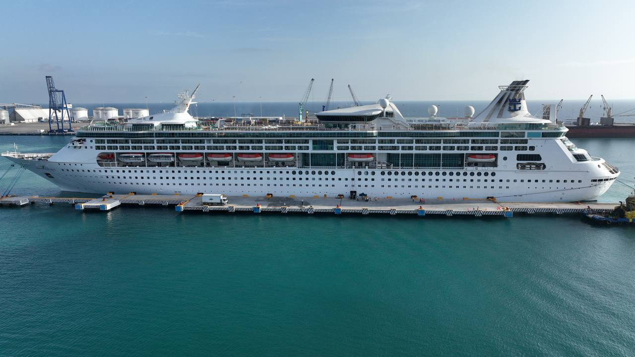 Yucatán recibe por primera vez al crucero Grandeur of the Seas de Royal Caribbean.