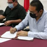 Firma CODHEY convenio con Telchac Pueblo