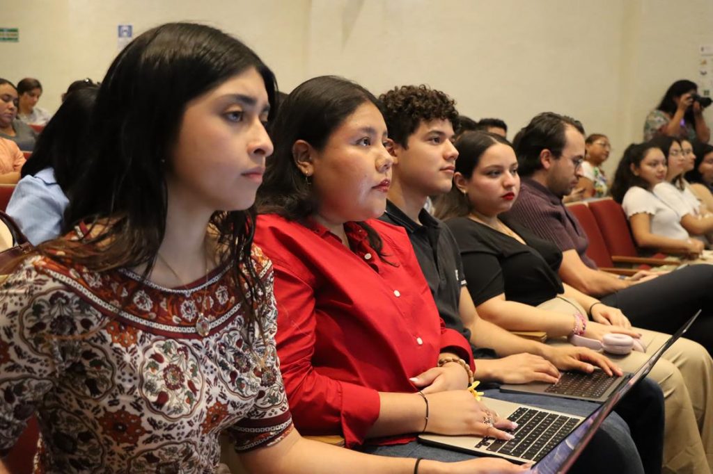 IMG_4222_15-08-2025 Encuentro Internacional_Juventudes