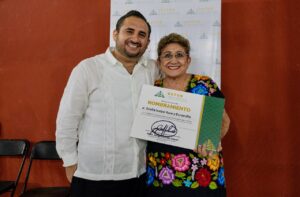 08 Jordy Abraham, delegada Evelia Arce