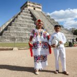 Más de 15 mil visitantes presencian descenso de Kukulcán en Chichén Itzá