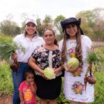 DIF Yucatán entrega apoyos comunitarios y de asistencia social a familias de San Salvador Pisté Akal